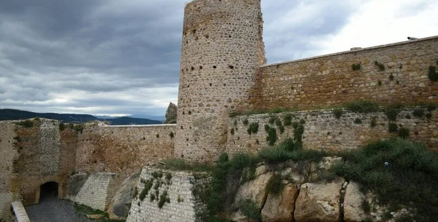Kamlah Fort, India